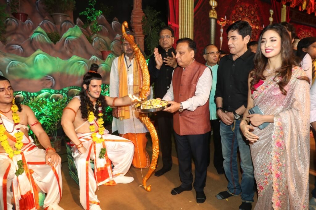 Bhabiji-Ghar-Pe-Hai-Asif-sheikh-and-Vidisha-Srivastava-at-Pandal